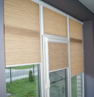 Пример рулонных штор в коробе UNI-2